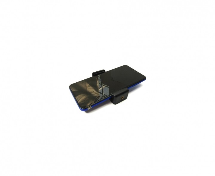 SOPORTE DE CELULAR PARA TRIPODE (HASTA 8.3CM)