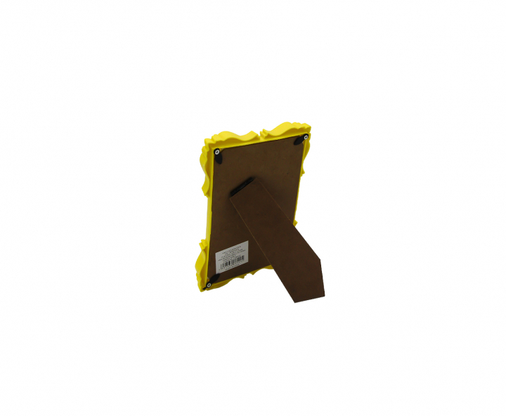 PORTA RETRATO PLASTICO CUADRADO (12.5X18X2) AMARILLO
