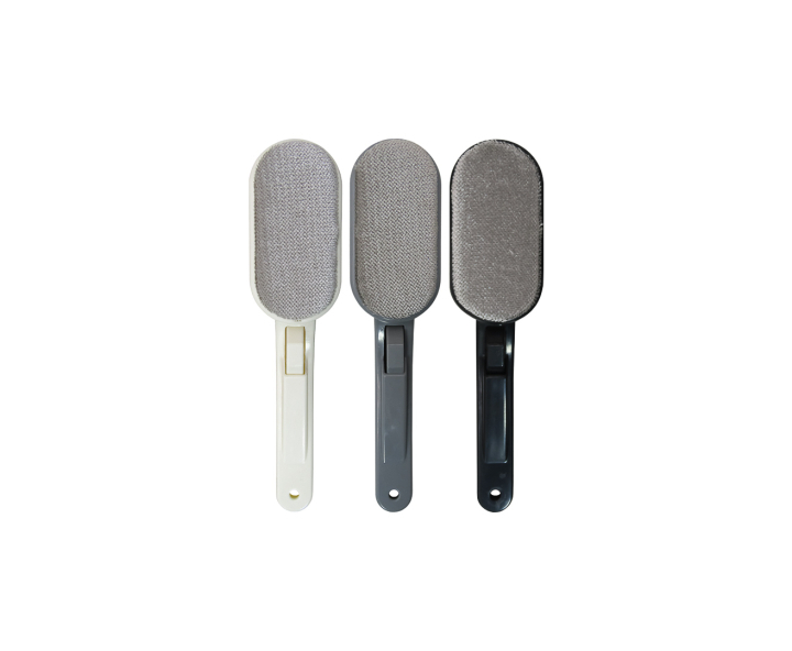 CEPILLO LIMPIADOR DE POLVO PARA ROPA (14.8CM)