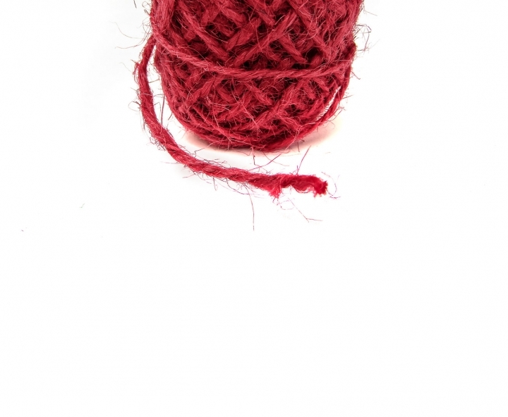 HILO YUTE (2MM X 10M) BORDO